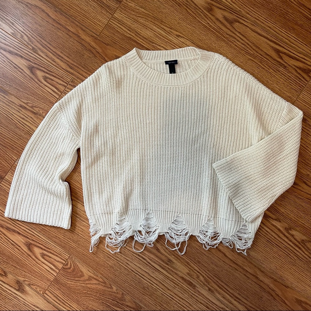 Buckle Cream Distressed Cropped Crewneck Sweater